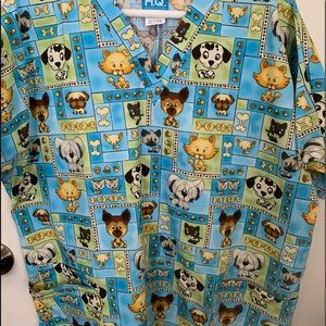 HQ Scrub top